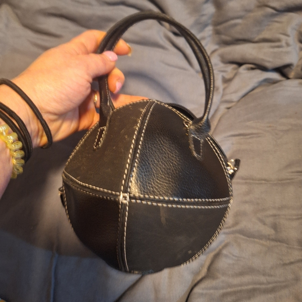 Small Round Purse